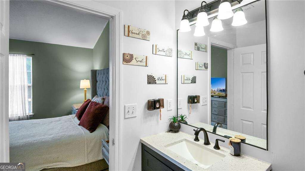 398 Pine Hill Place Property Photo 12
