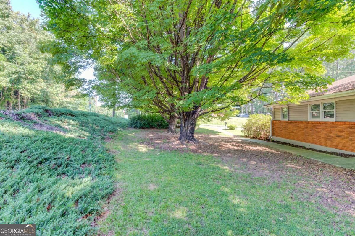 4594 Chamblee Tucker Road Property Photo 5