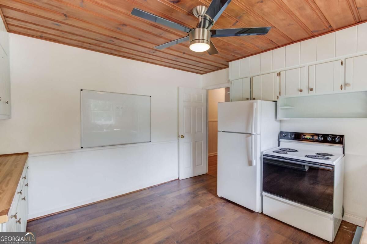4594 Chamblee Tucker Road Property Photo 15