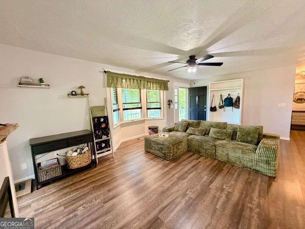 4886 Buchanan Highway Property Photo 13