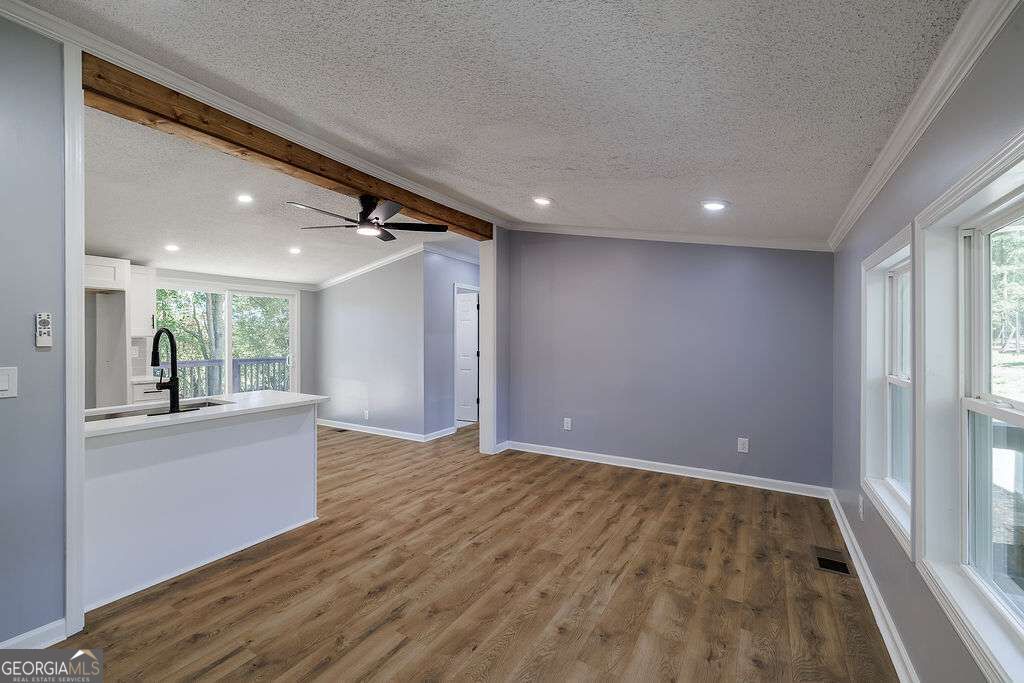 1691 Plantation Road Property Photo 6