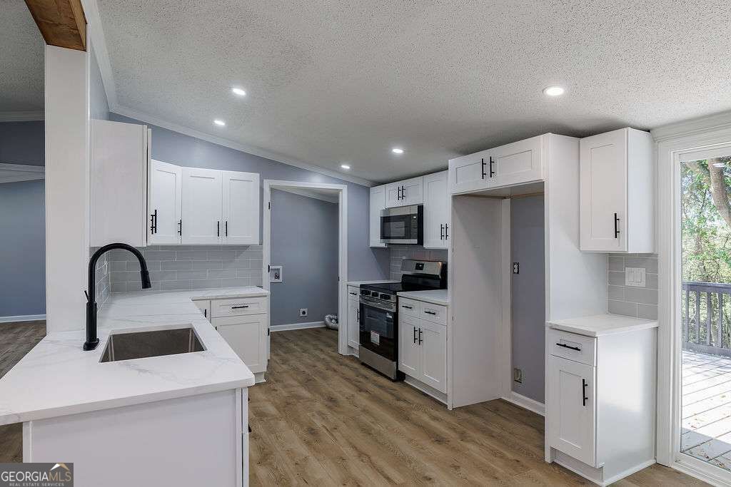 1691 Plantation Road Property Photo 9