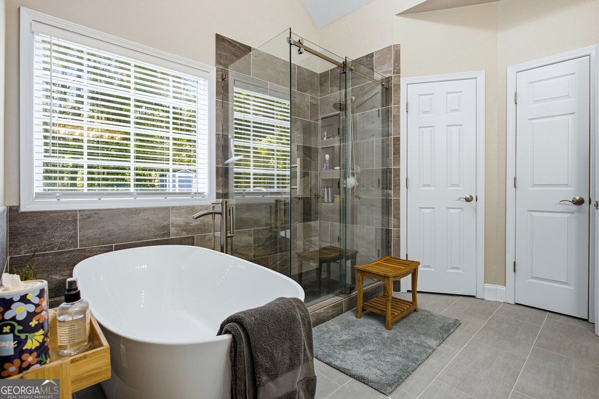 2305 Hawthorne Trace Property Photo 45
