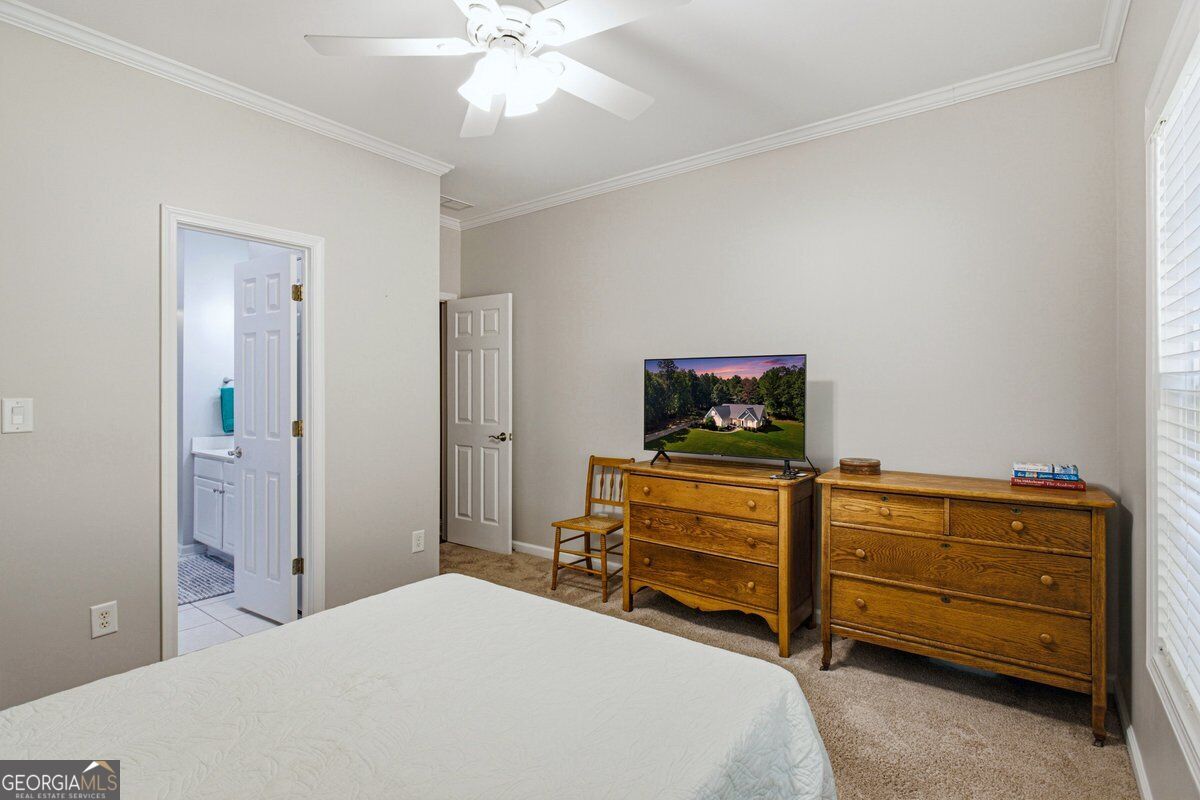 2305 Hawthorne Trace Property Photo 48