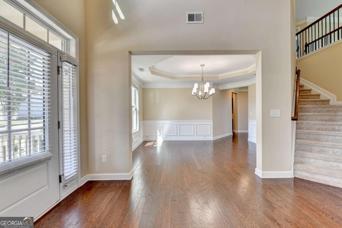 1705 Blackstone Avenue Property Photo 5