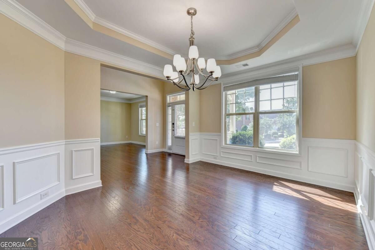 1705 Blackstone Avenue Property Photo 8