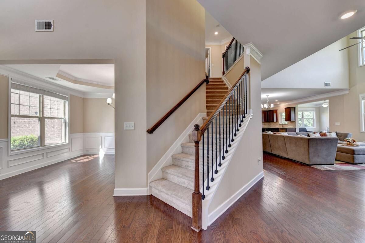 1705 Blackstone Avenue Property Photo 29
