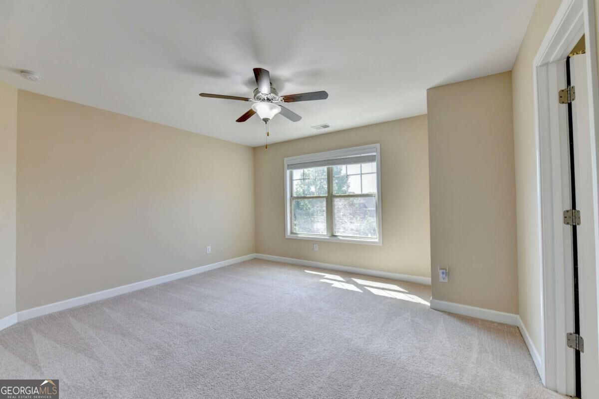 1705 Blackstone Avenue Property Photo 42