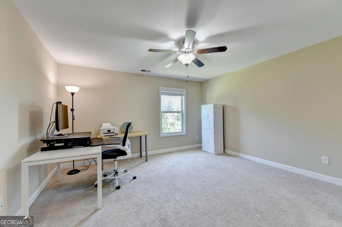 1705 Blackstone Avenue Property Photo 45