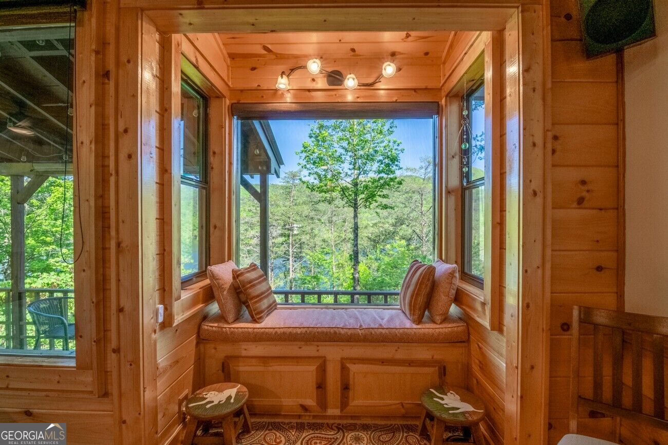 115 Lakeview Drive Property Photo 8