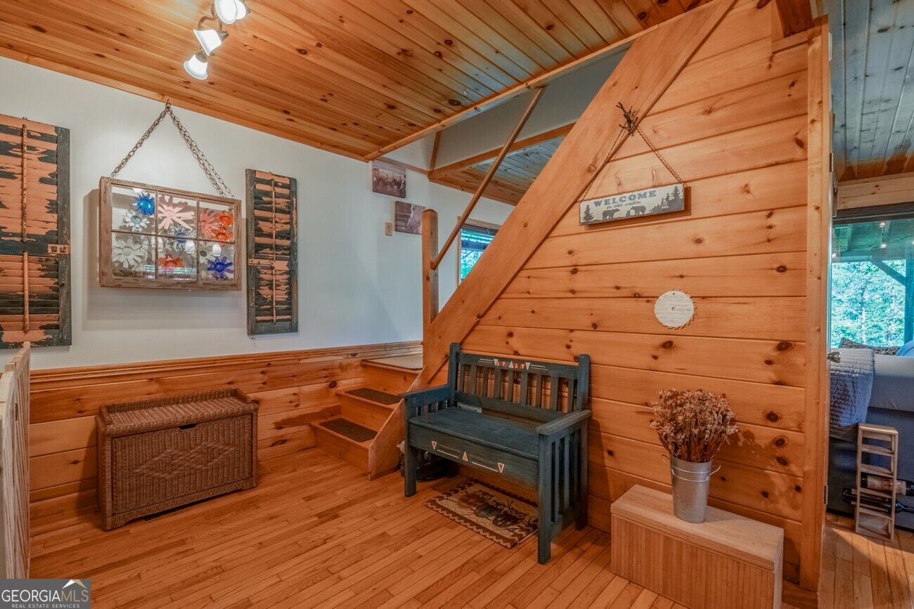 115 Lakeview Drive Property Photo 14