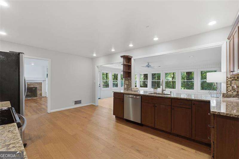 7140 Duncourtney Drive Property Photo 10