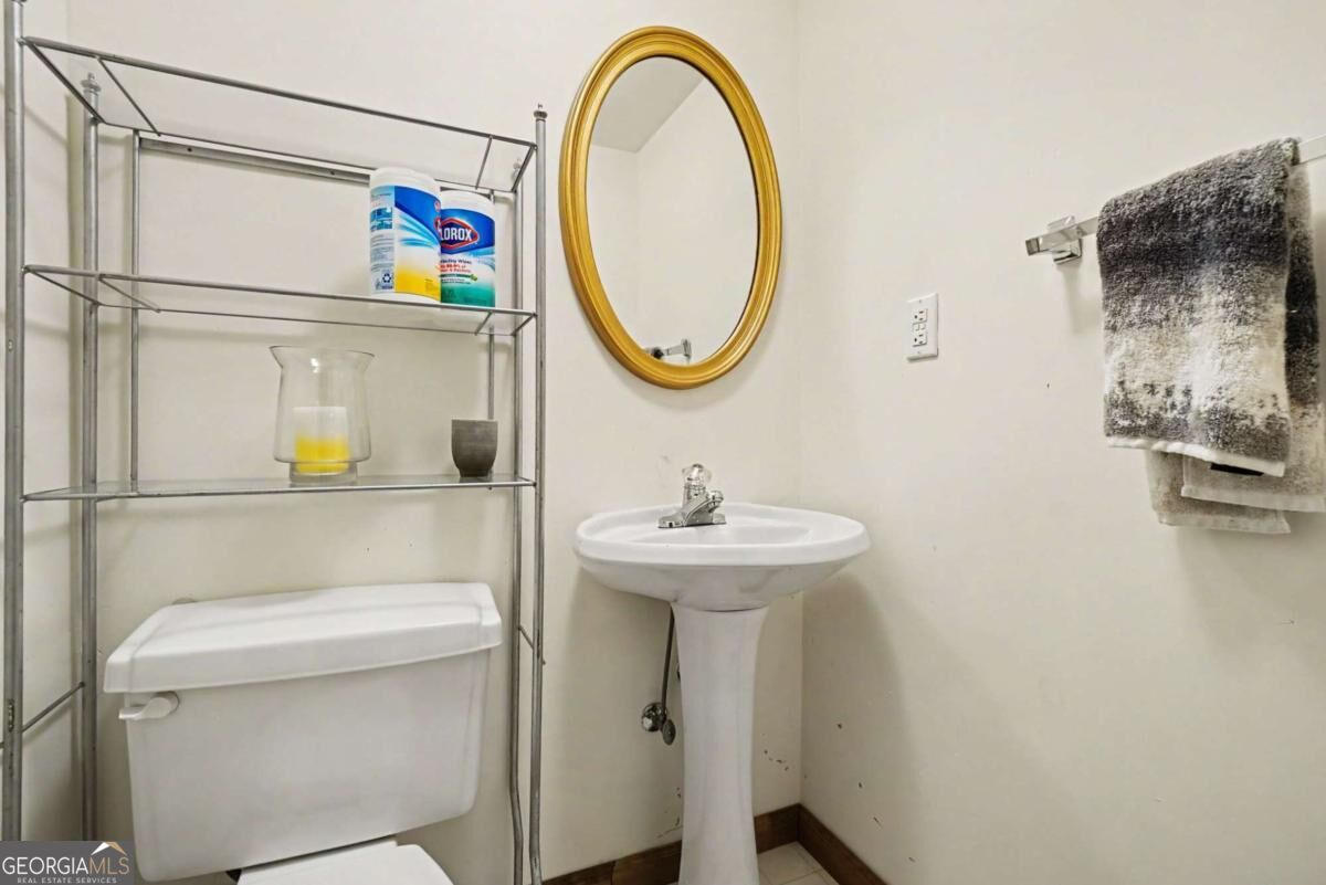 202 Johnstons Drive Property Photo 10