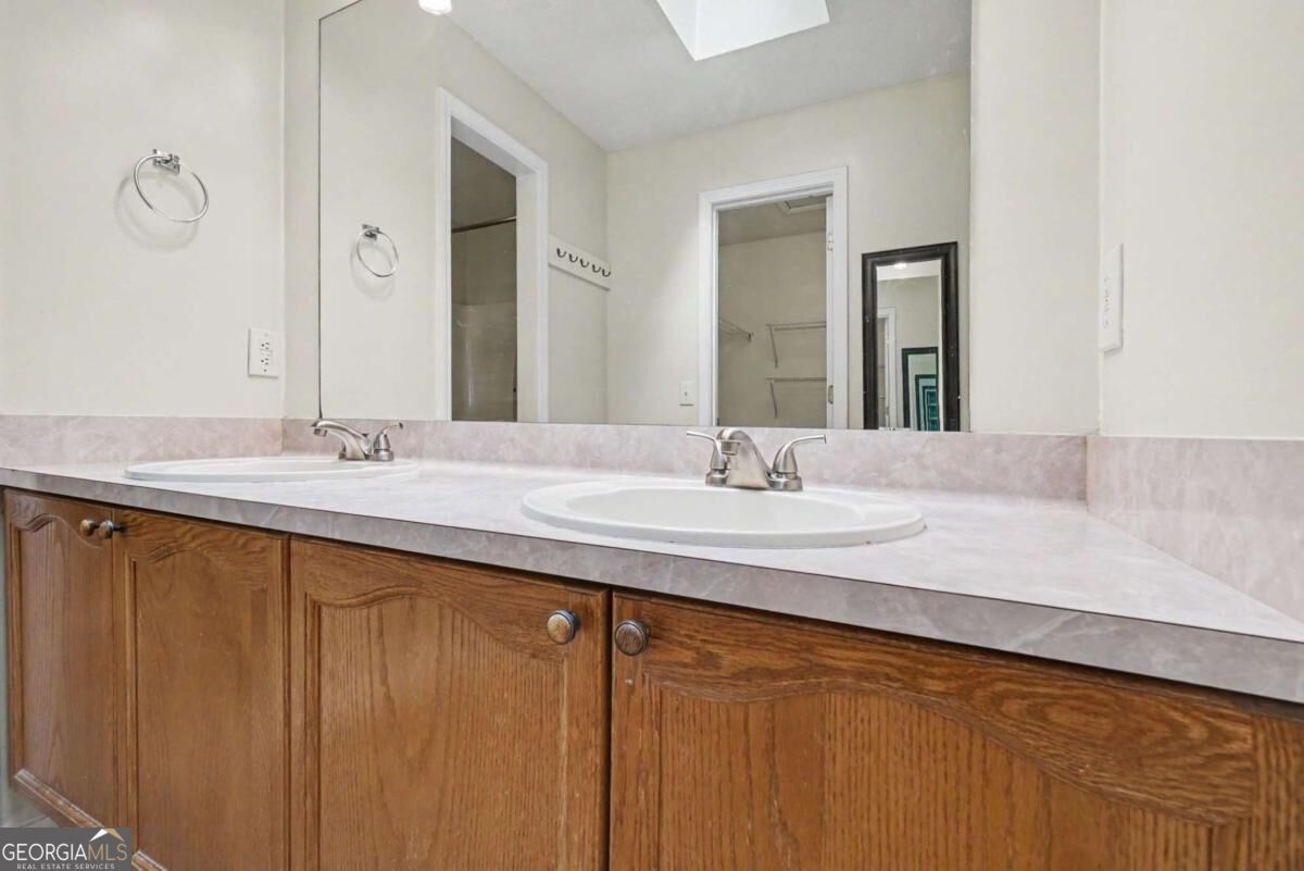 202 Johnstons Drive Property Photo 12