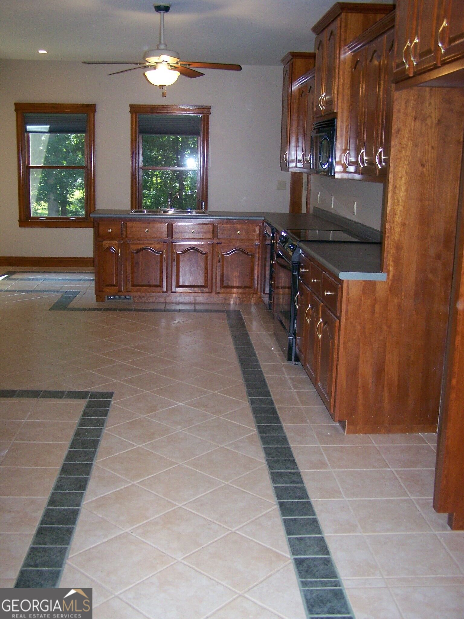 442 S Bethany Road Property Photo 9