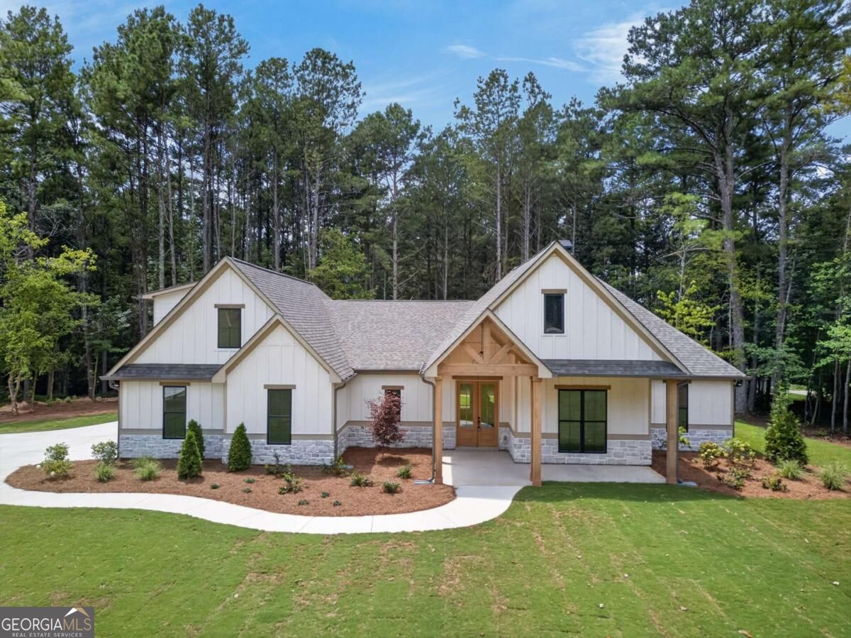 7704 Georgia Highway 100 Property Photo 3