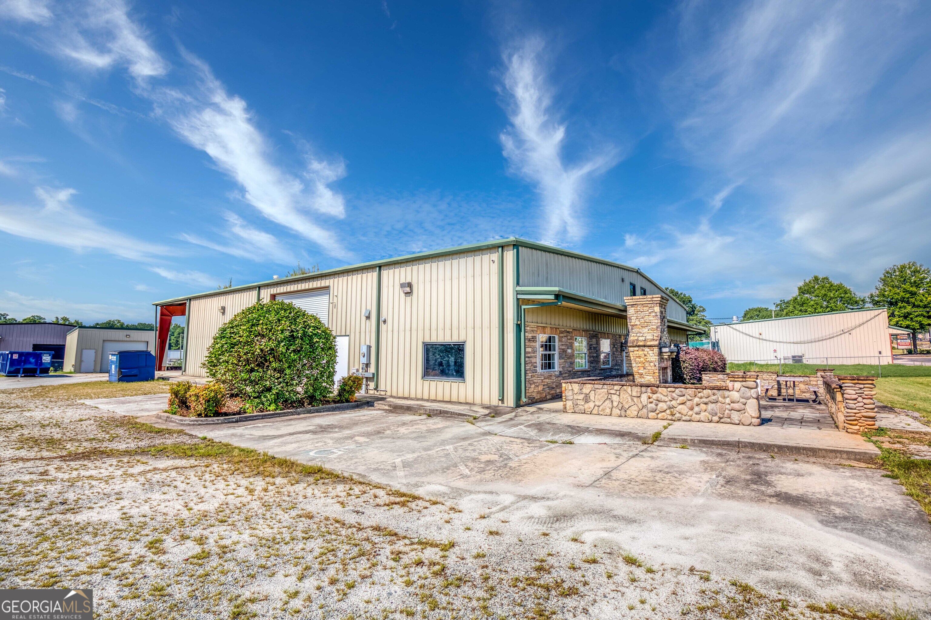 1585 Access Road Property Photo 16