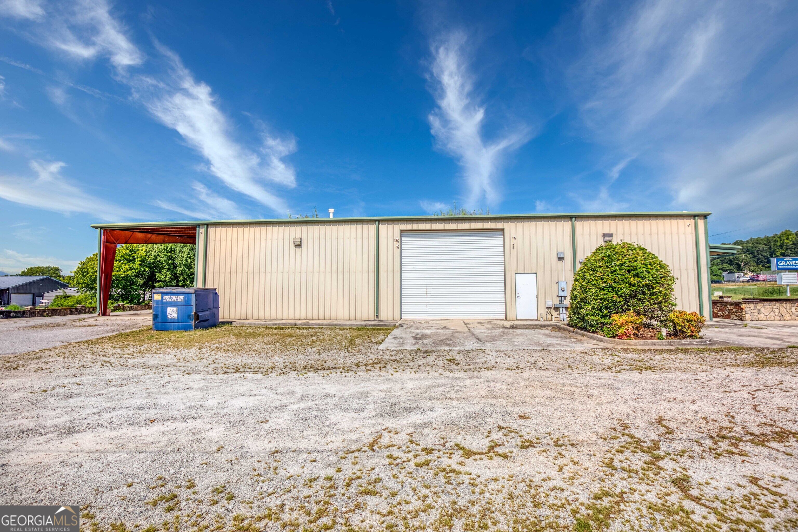 1585 Access Road Property Photo 17