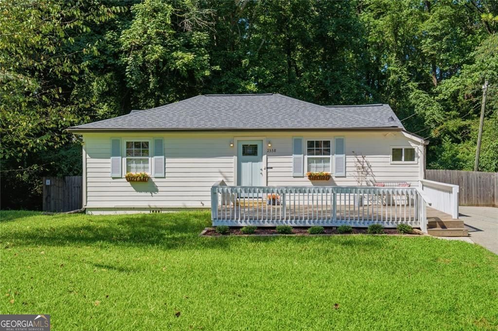 2538 Gordon Circle Se Property Photo 1