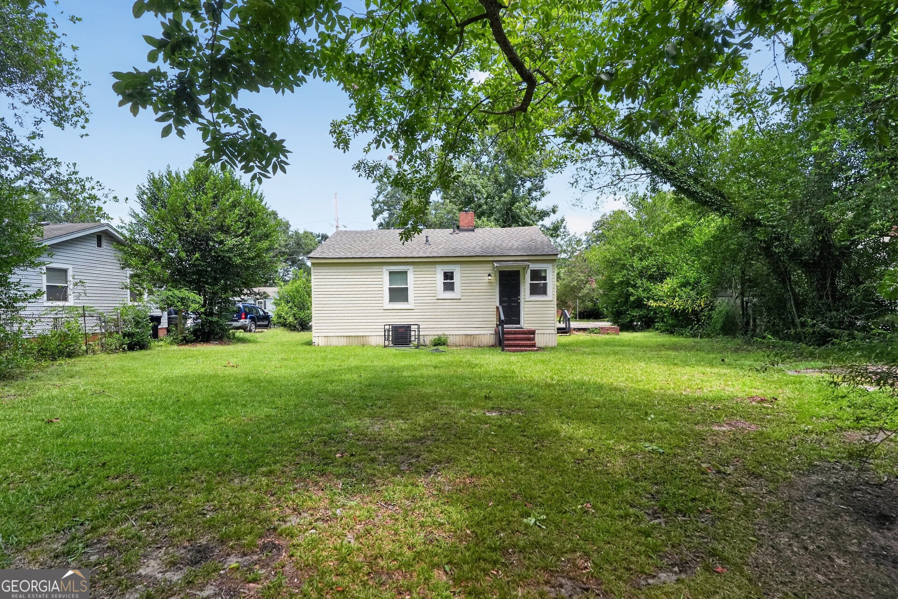2018 Virginia Avenue Property Photo 4