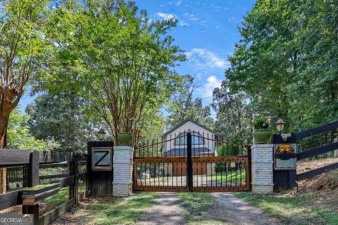 268 Creek Bank Drive # A Property Photo 3
