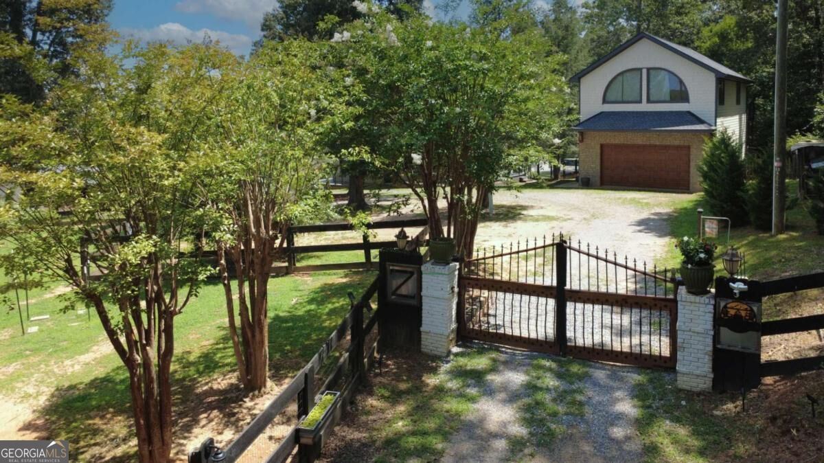 268 Creek Bank Drive # A Property Photo 4