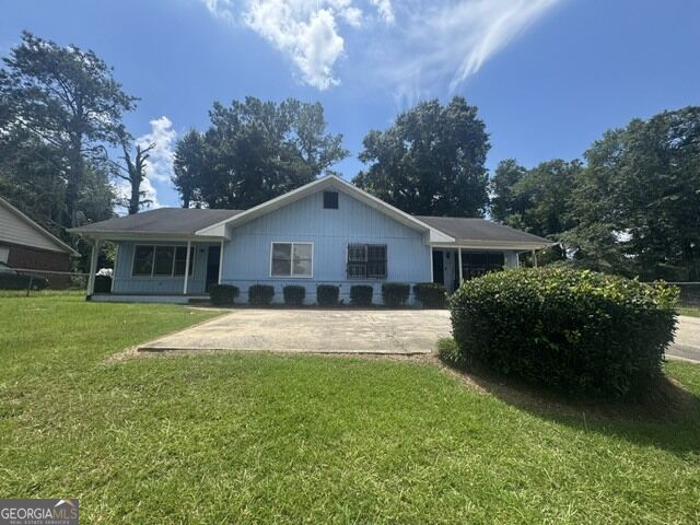 4 Montclair Court Property Photo 1