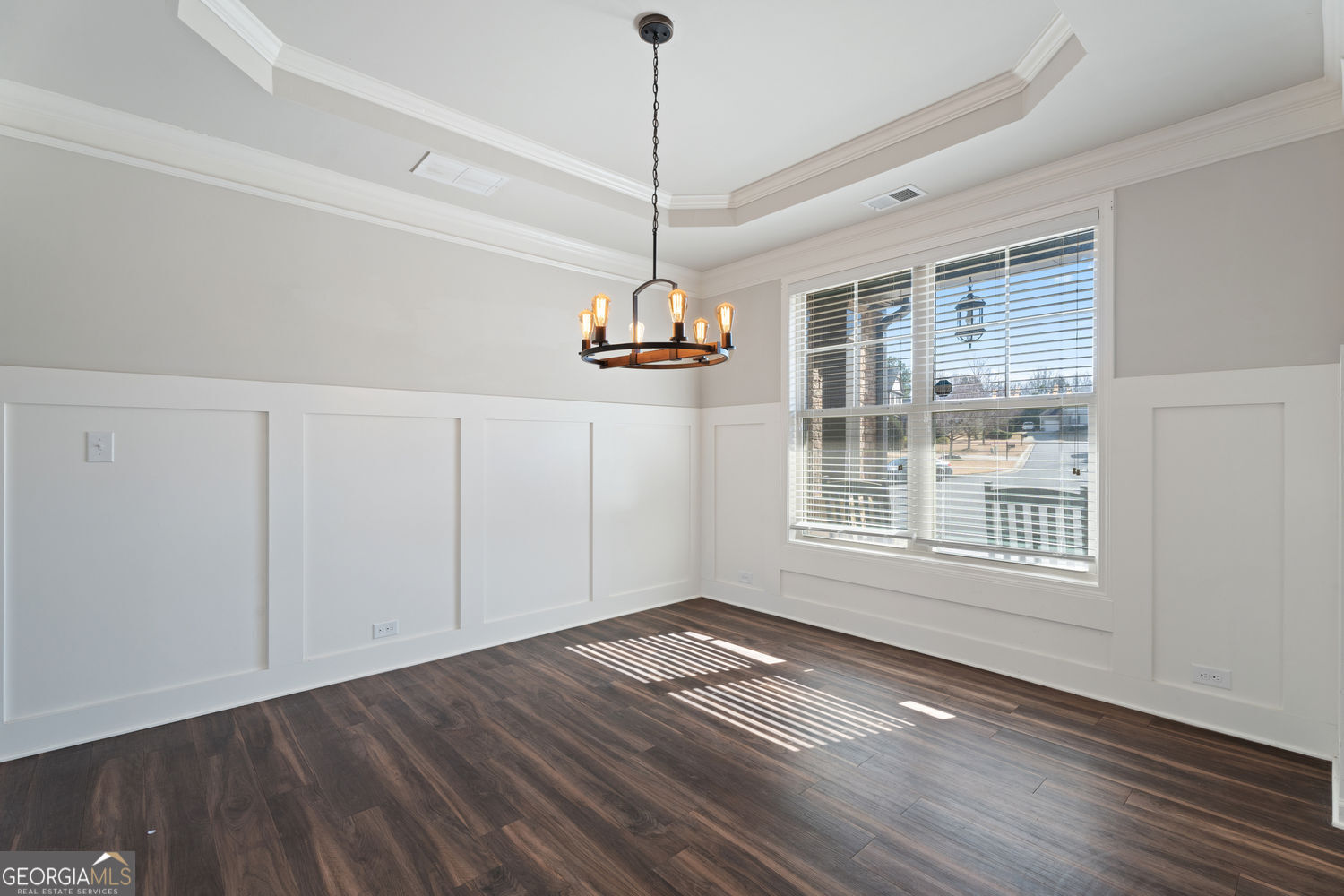 9240 Holly Wood Drive Property Photo 16