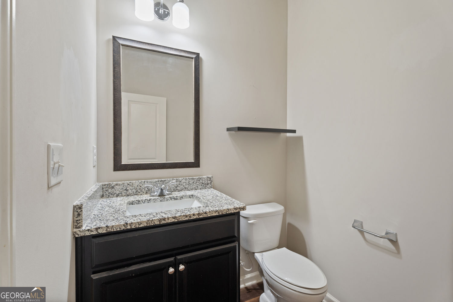 9240 Holly Wood Drive Property Photo 21