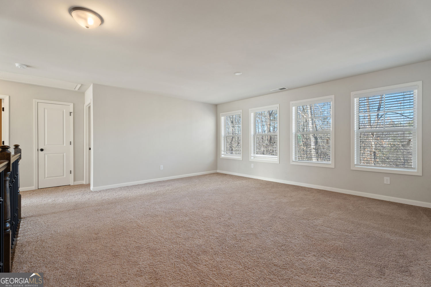 9240 Holly Wood Drive Property Photo 36