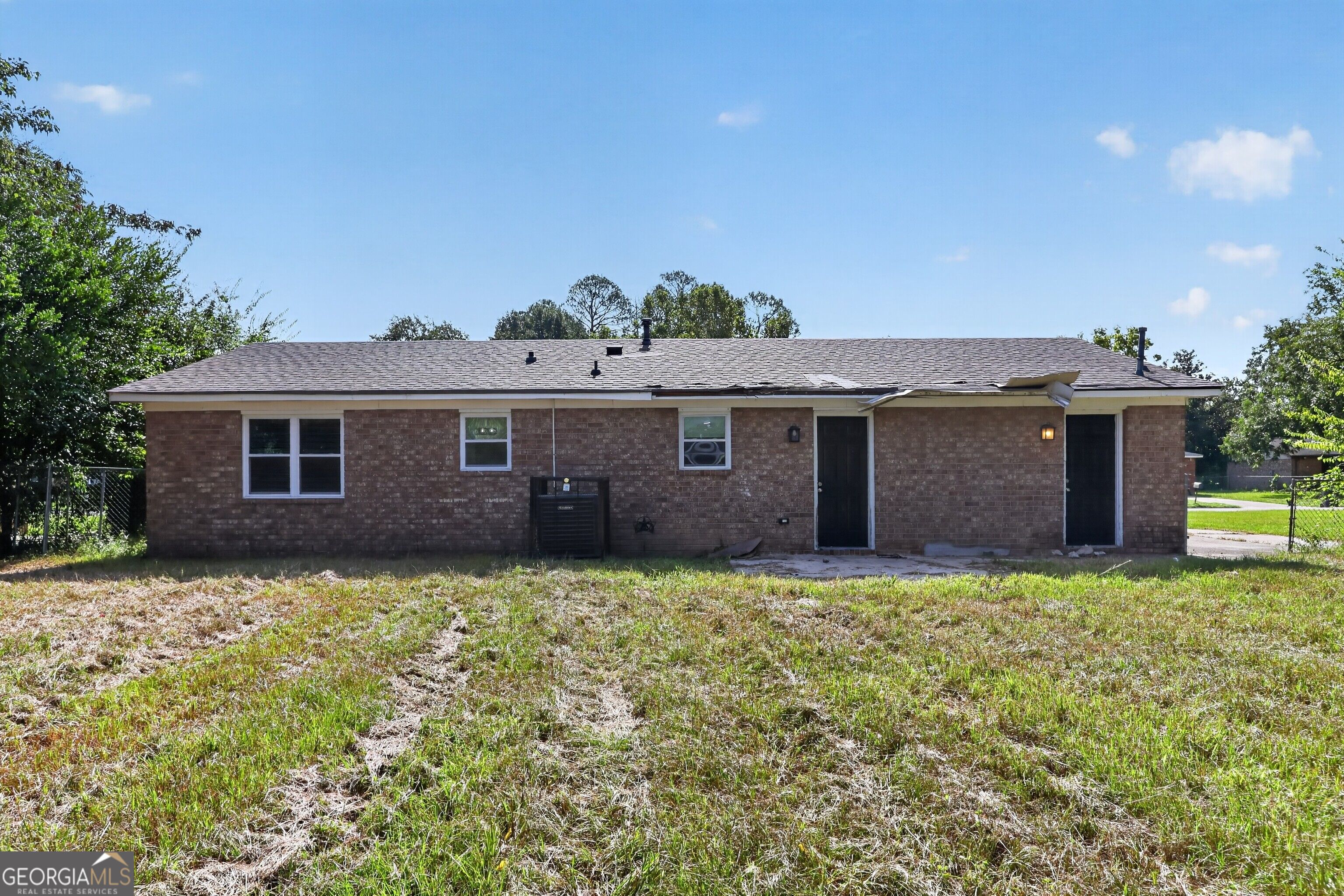 1951 Neptune Drive Property Photo 3