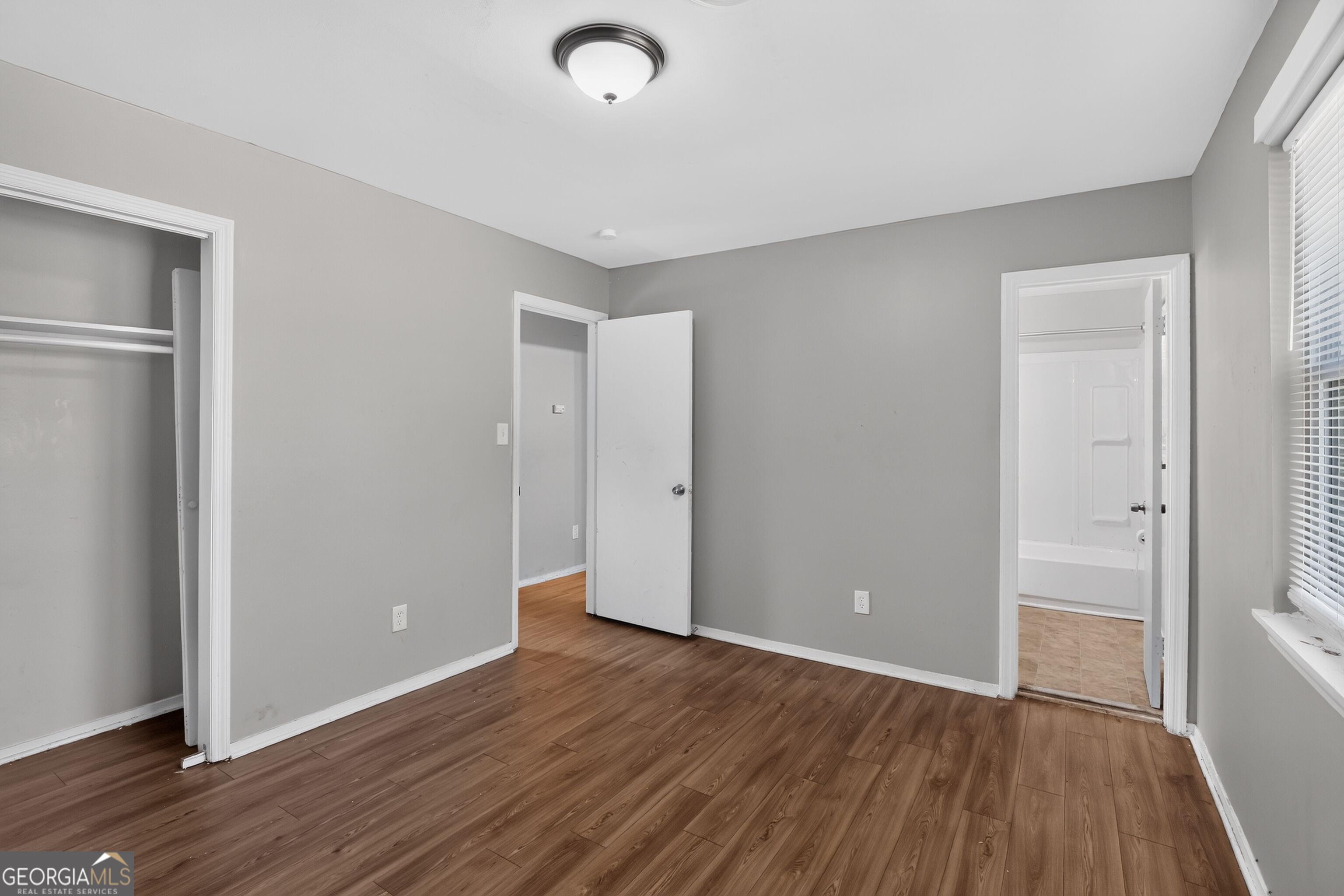 1951 Neptune Drive Property Photo 12