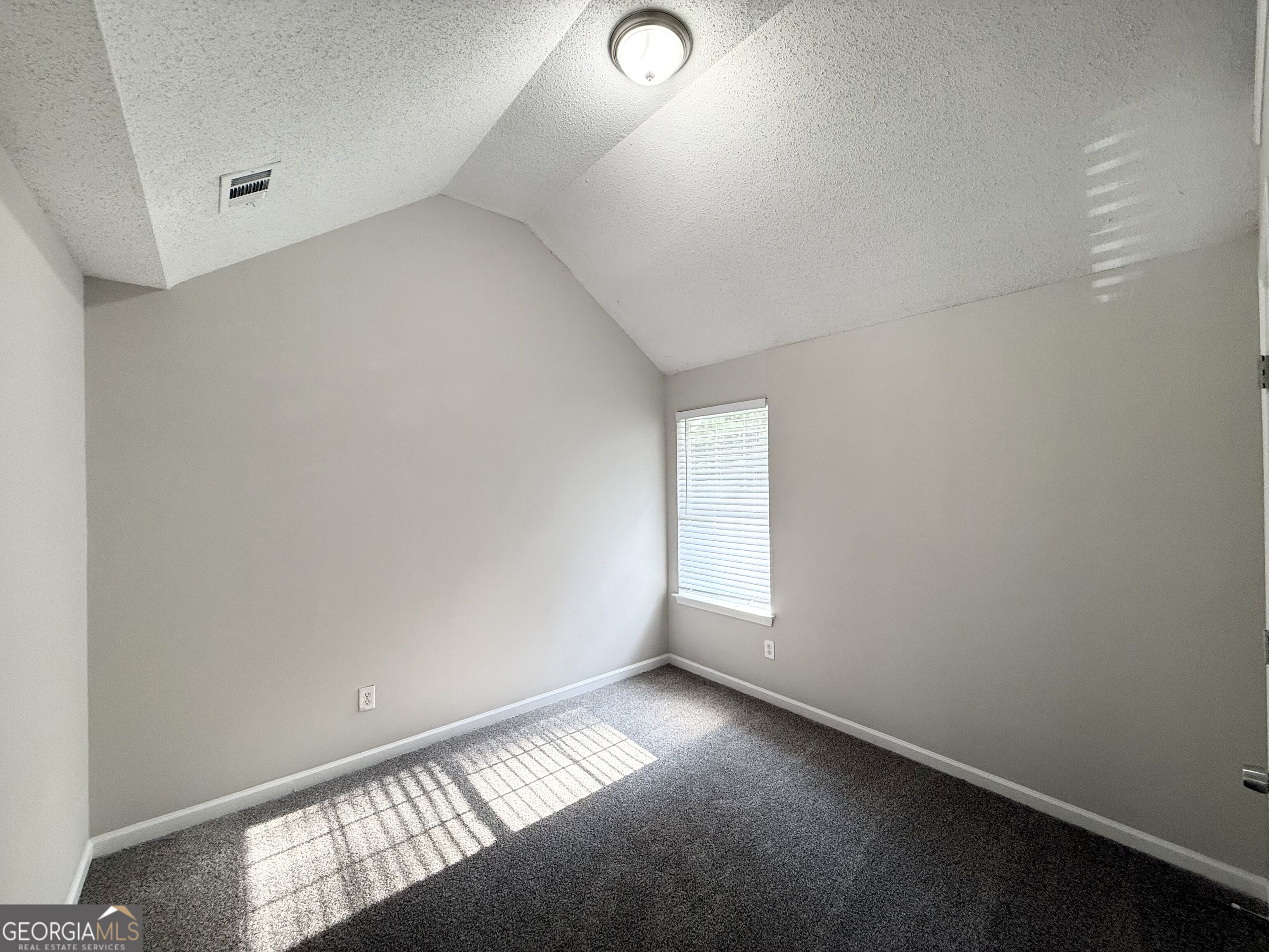 4691 Derby Loop Property Photo 6