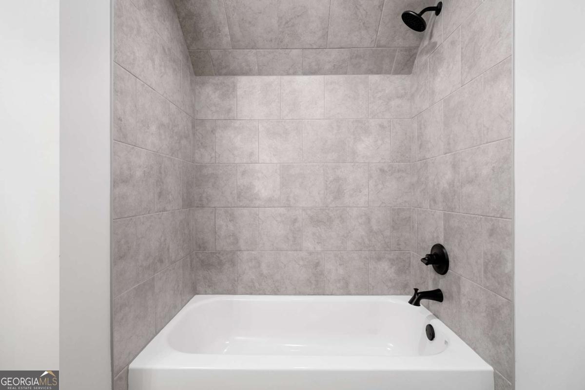 2128 Stonegate Way Property Photo 56