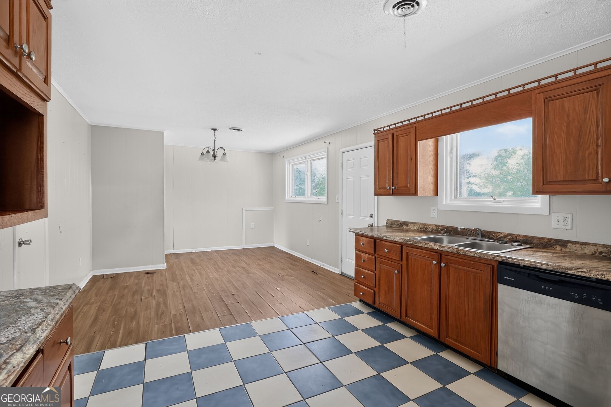 4218 Ervay Street Property Photo 12