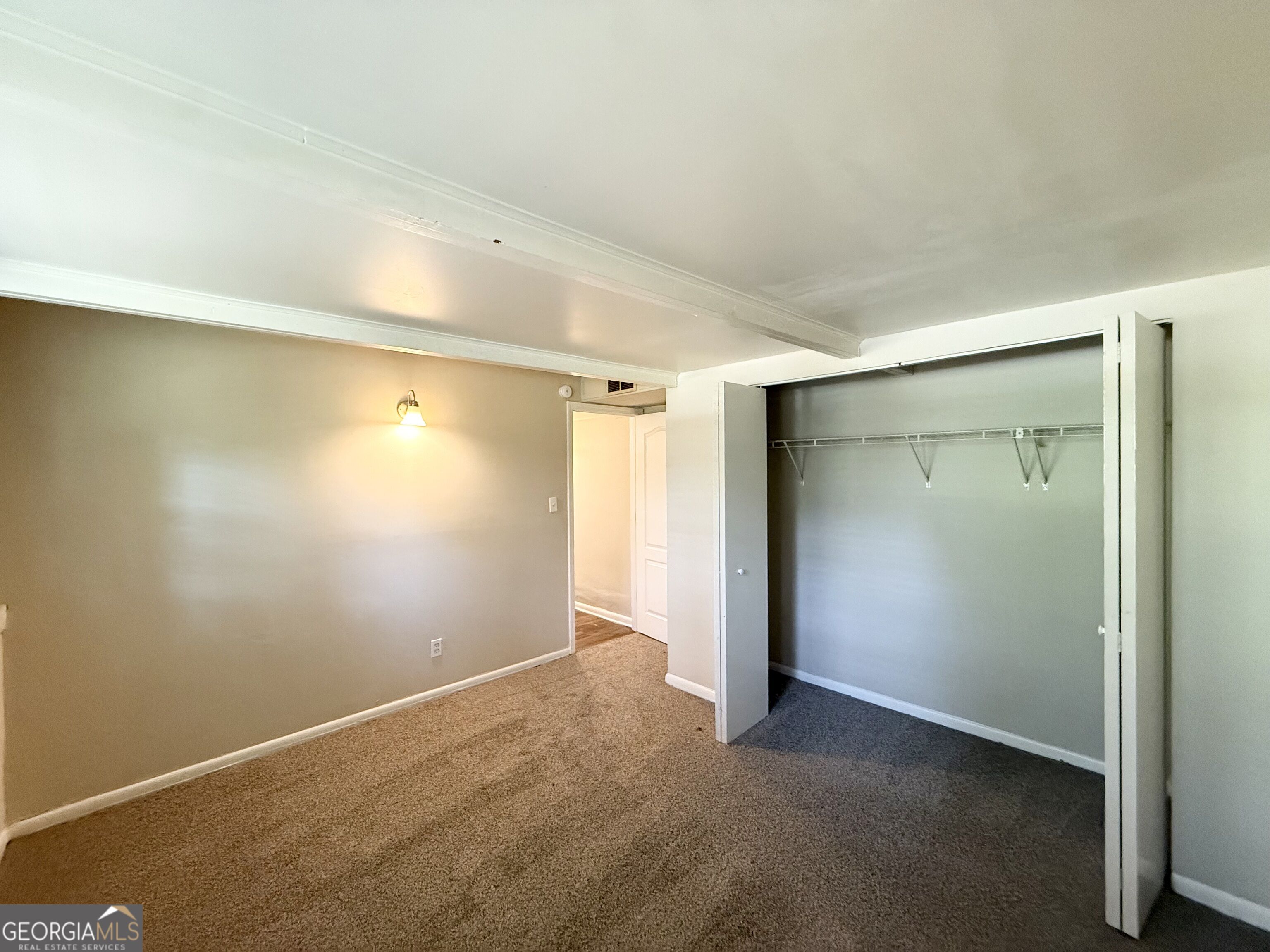 2837 Redwine Road Property Photo 9