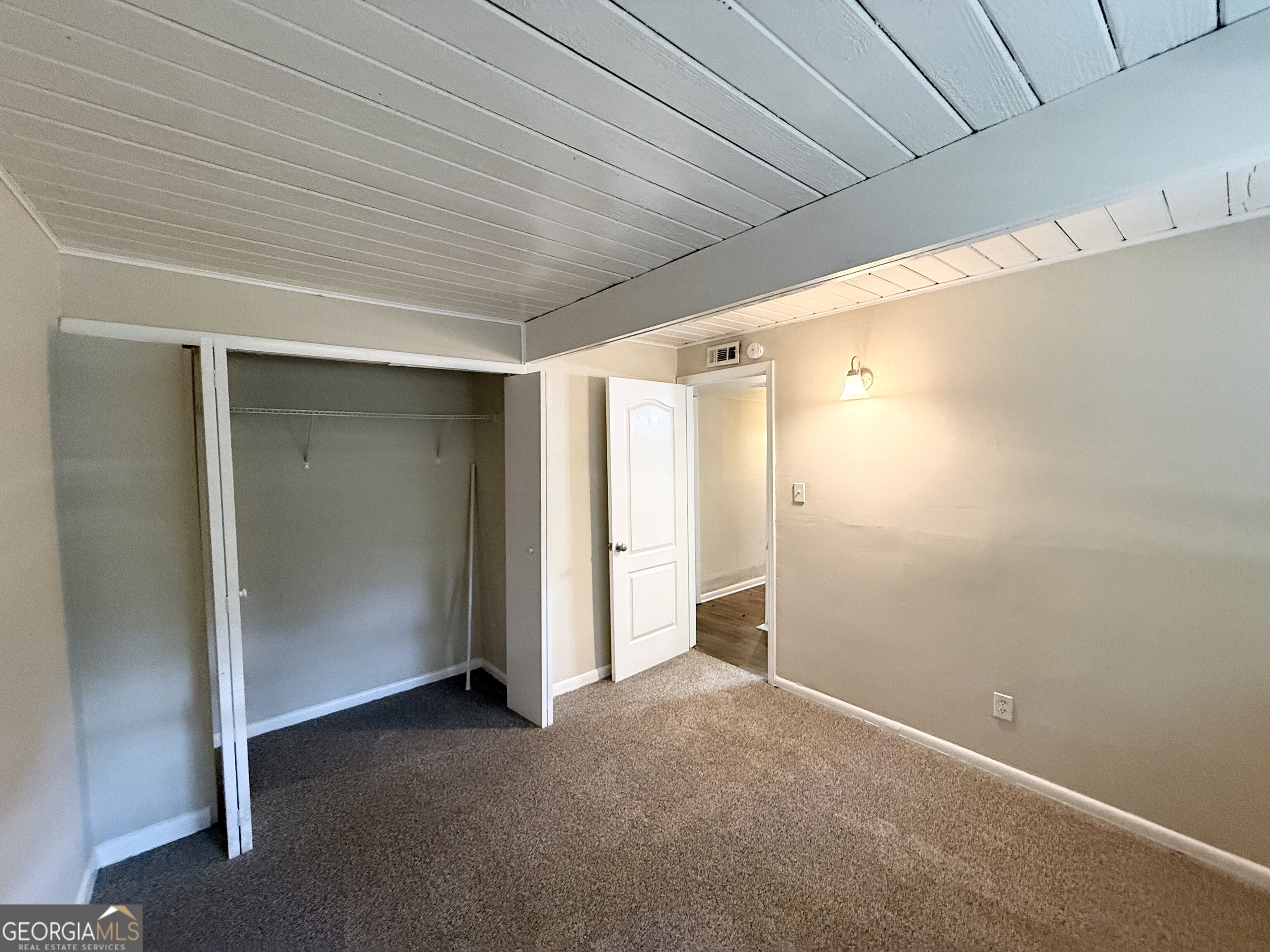 2837 Redwine Road Property Photo 11