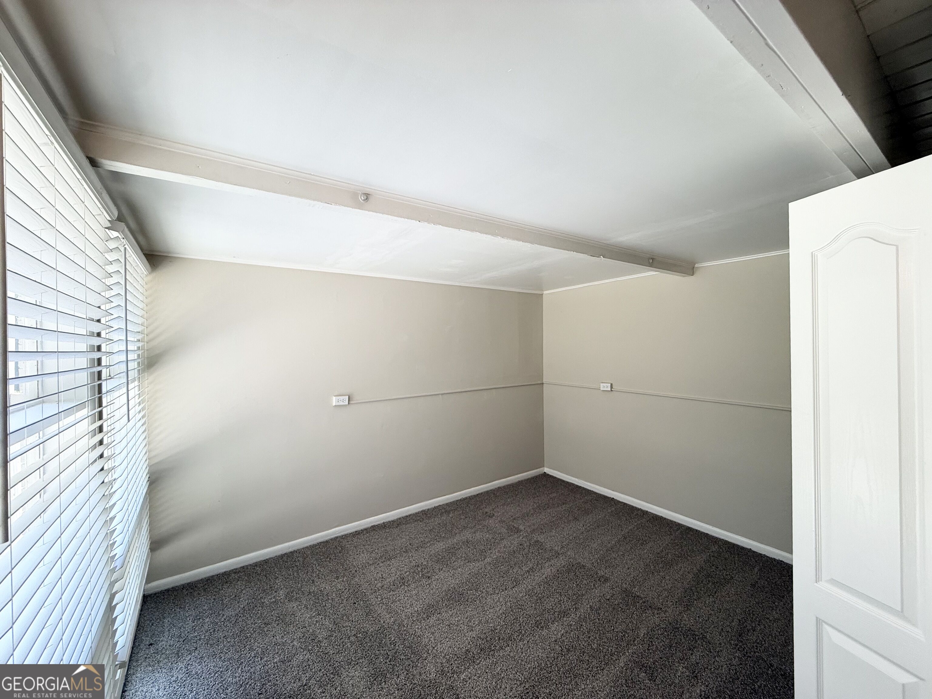 2837 Redwine Road Property Photo 13