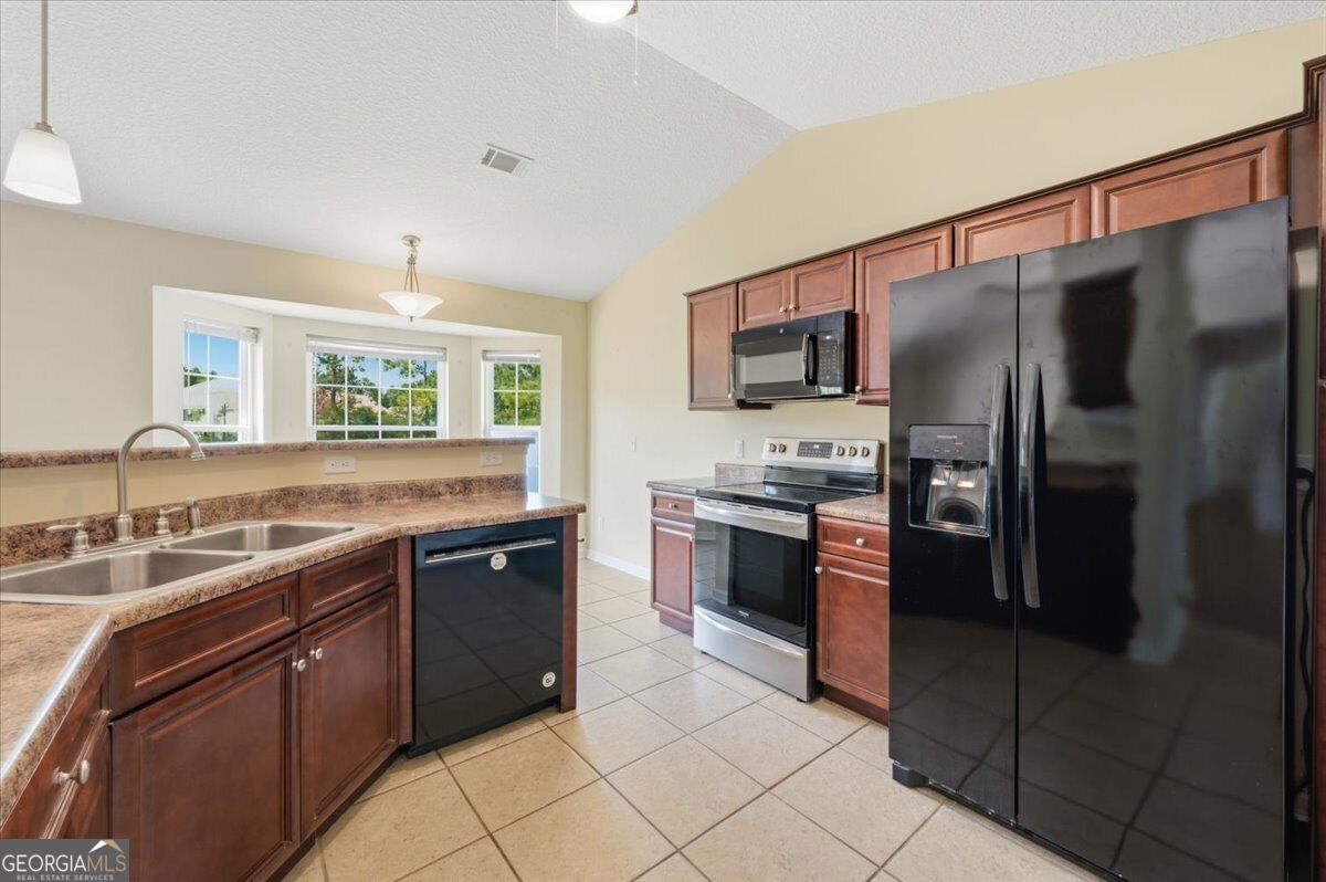 177 Winstead Drive Property Photo 6