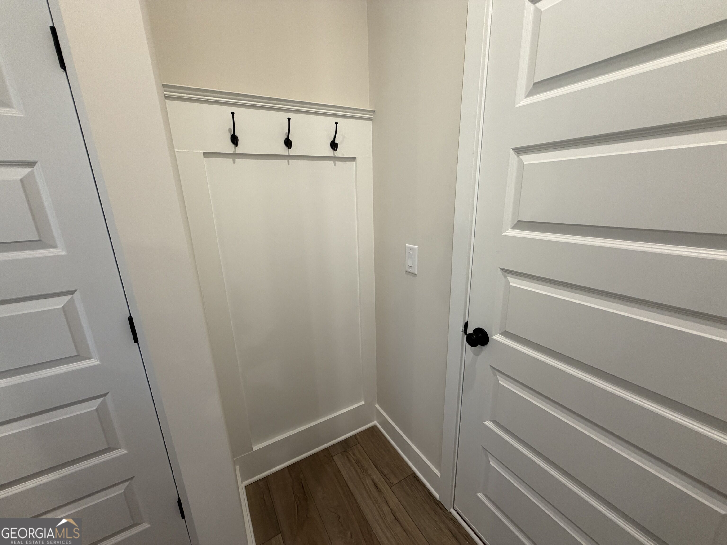 4186 Millstone Park Lane Property Photo 9