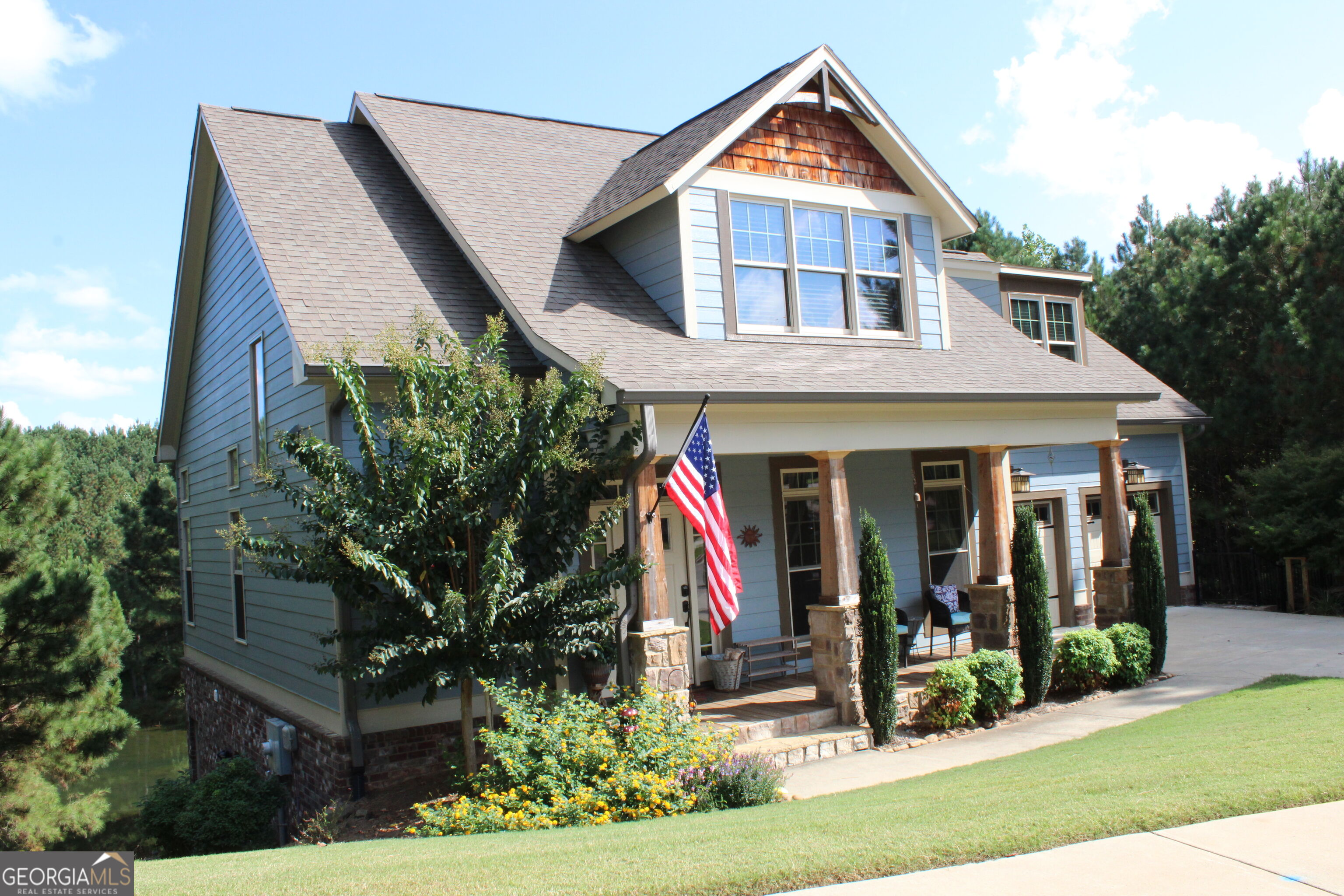 208 Westbury Court Property Photo 2