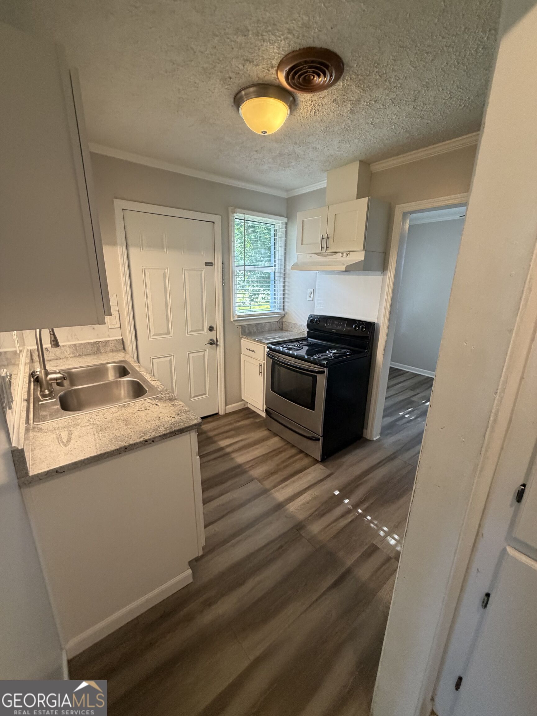 120 Meadowdale Drive Property Photo 2