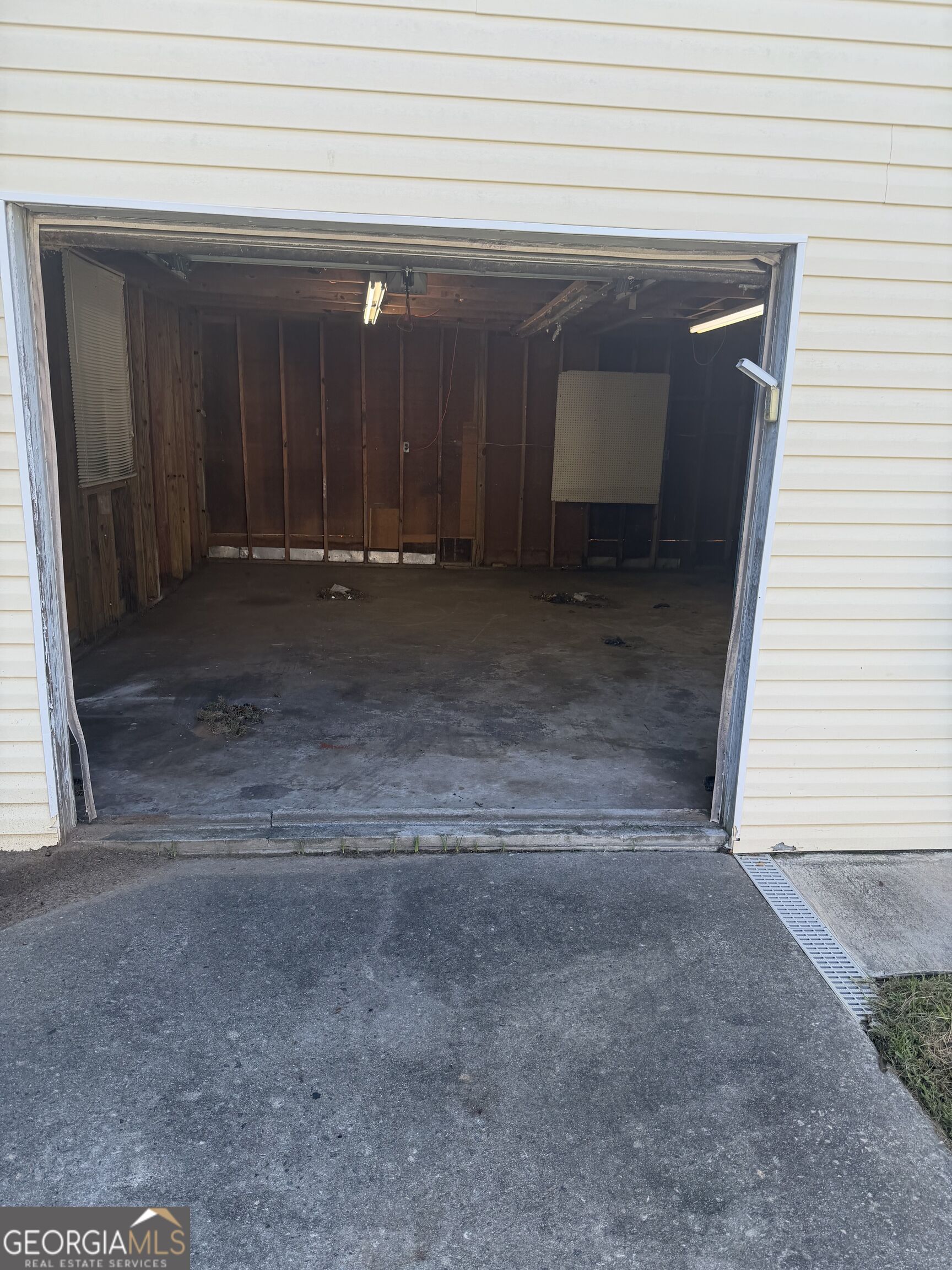 120 Meadowdale Drive Property Photo 12
