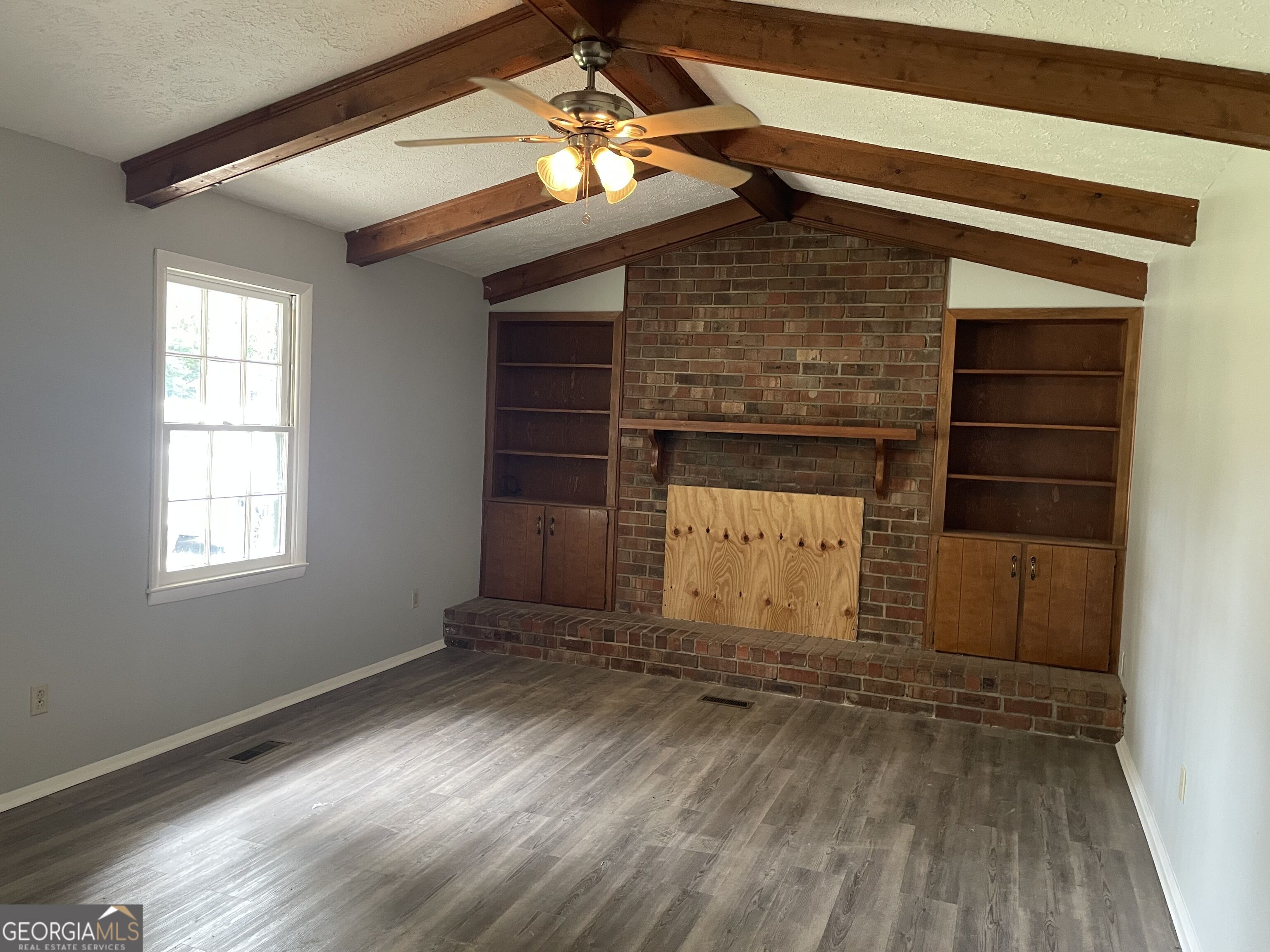 124 Alexander Avenue Property Photo 2