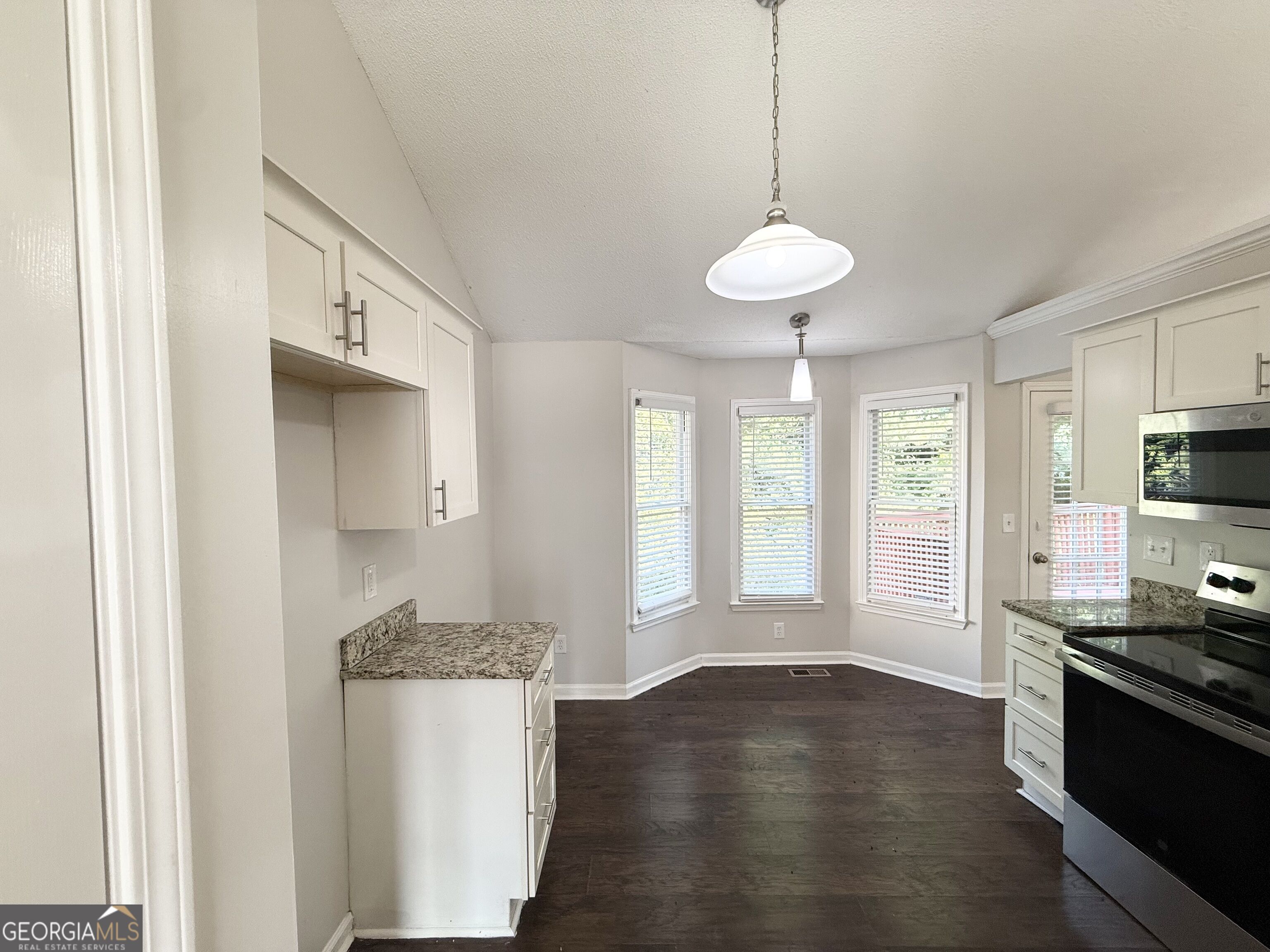5753 Three Lakes Drive Property Photo 5
