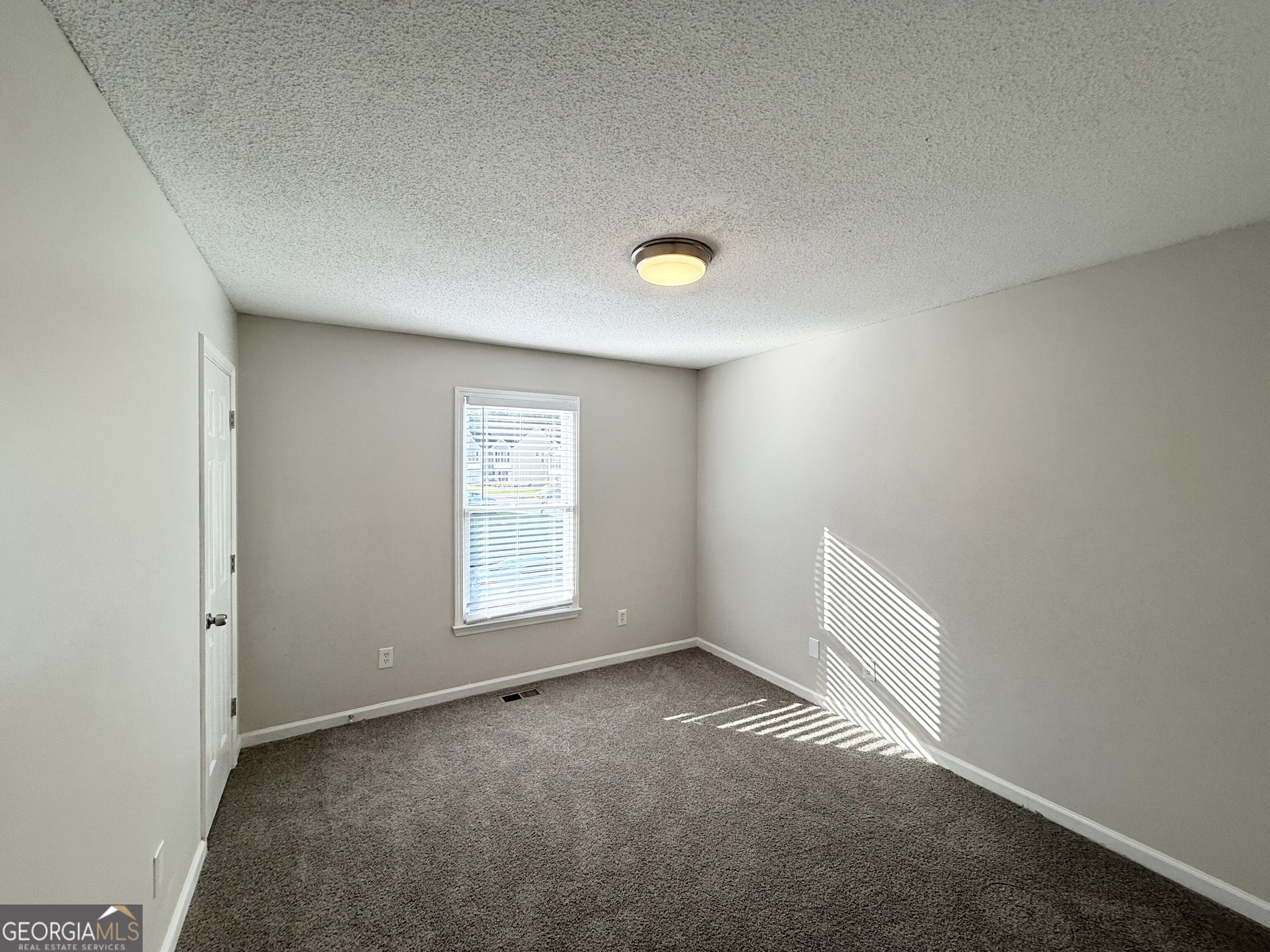 5753 Three Lakes Drive Property Photo 7