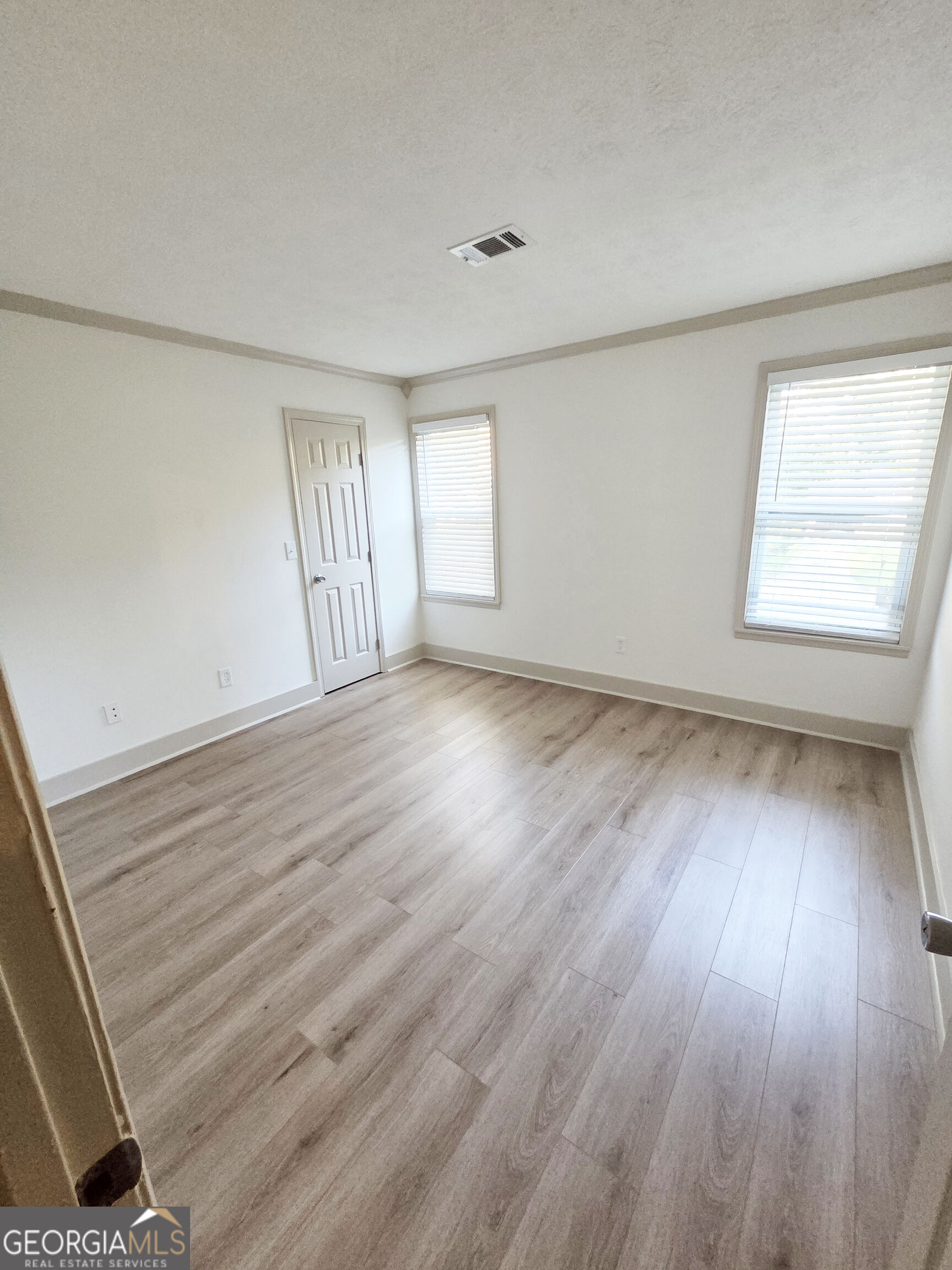 7791 Chase Woods Drive Property Photo 10