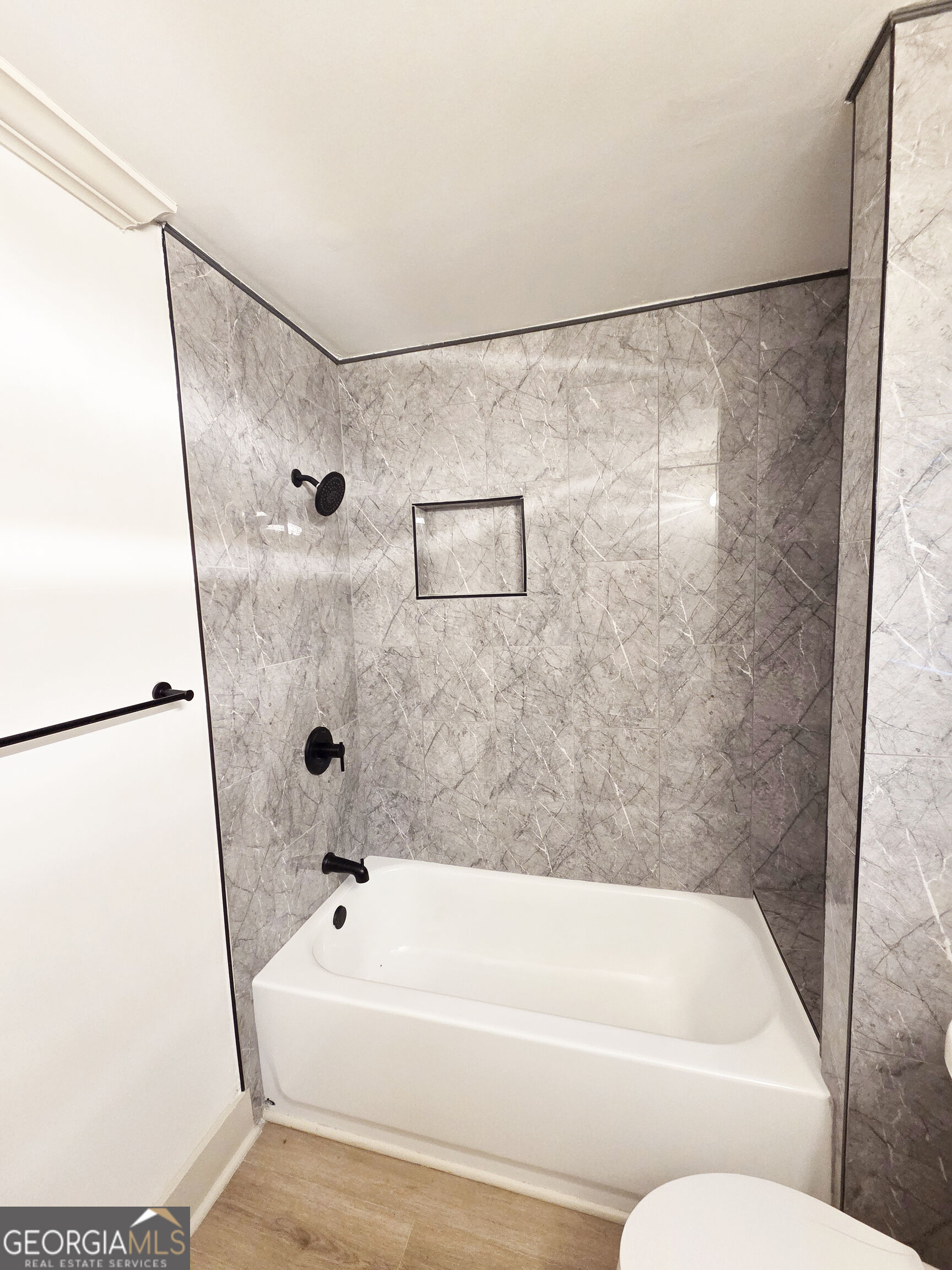 7791 Chase Woods Drive Property Photo 12