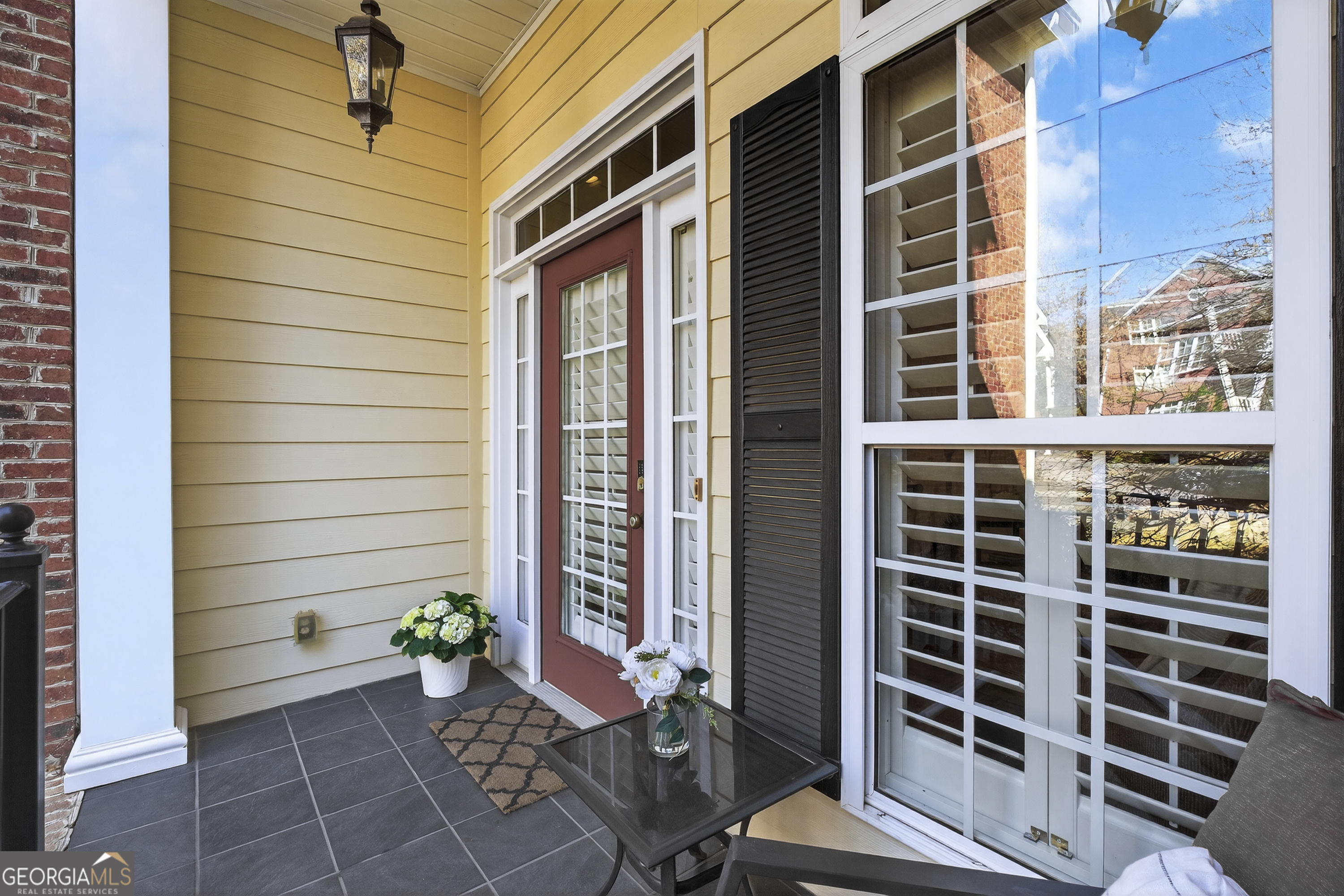 855 Tufthunter Property Photo 4
