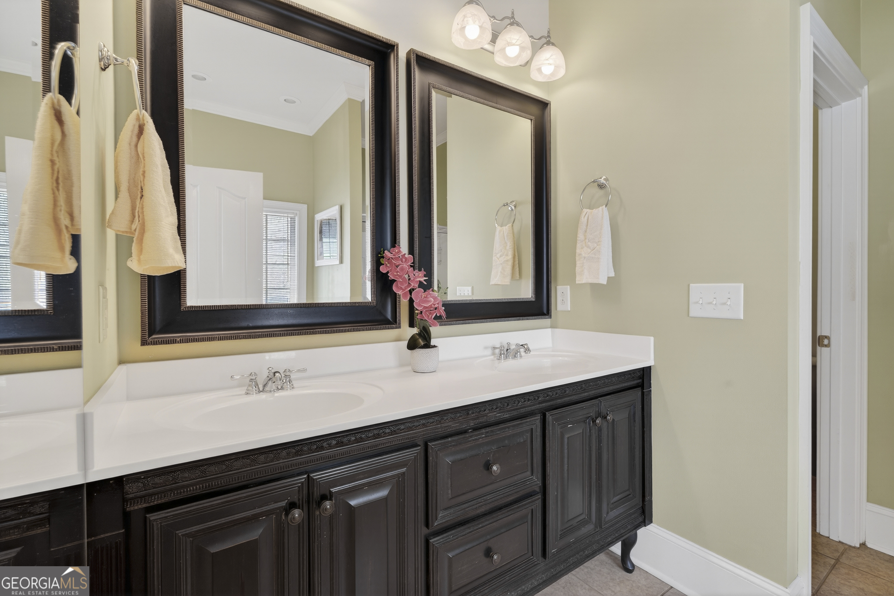 855 Tufthunter Property Photo 33